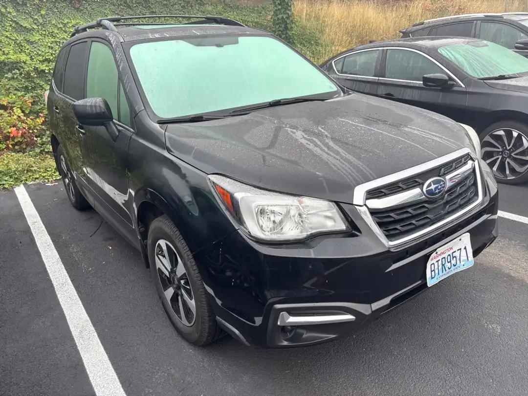 2017 Subaru Forester 2.5i Premium - Image 3