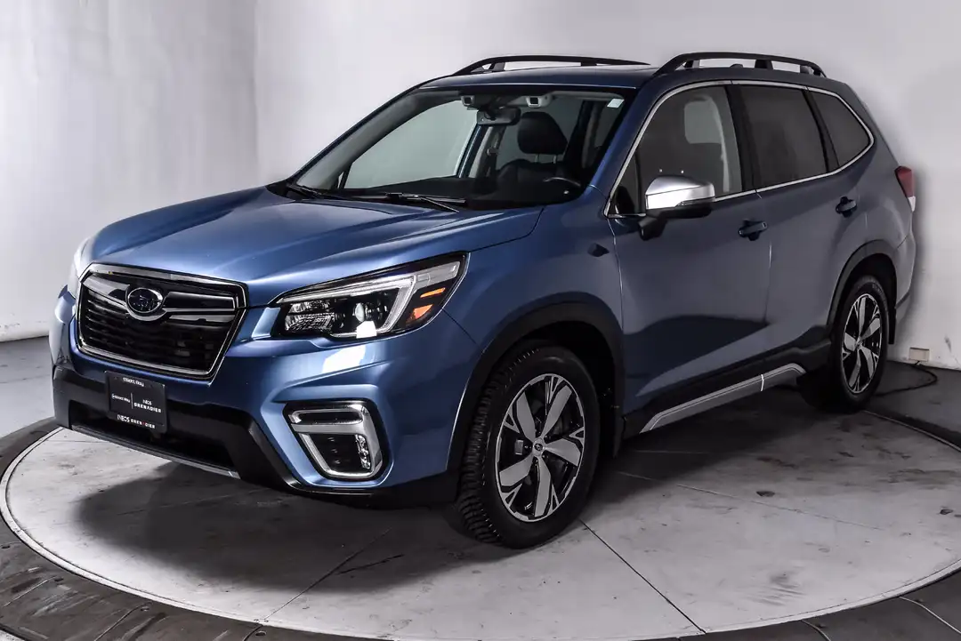 2021 Subaru Forester Touring - Image 3