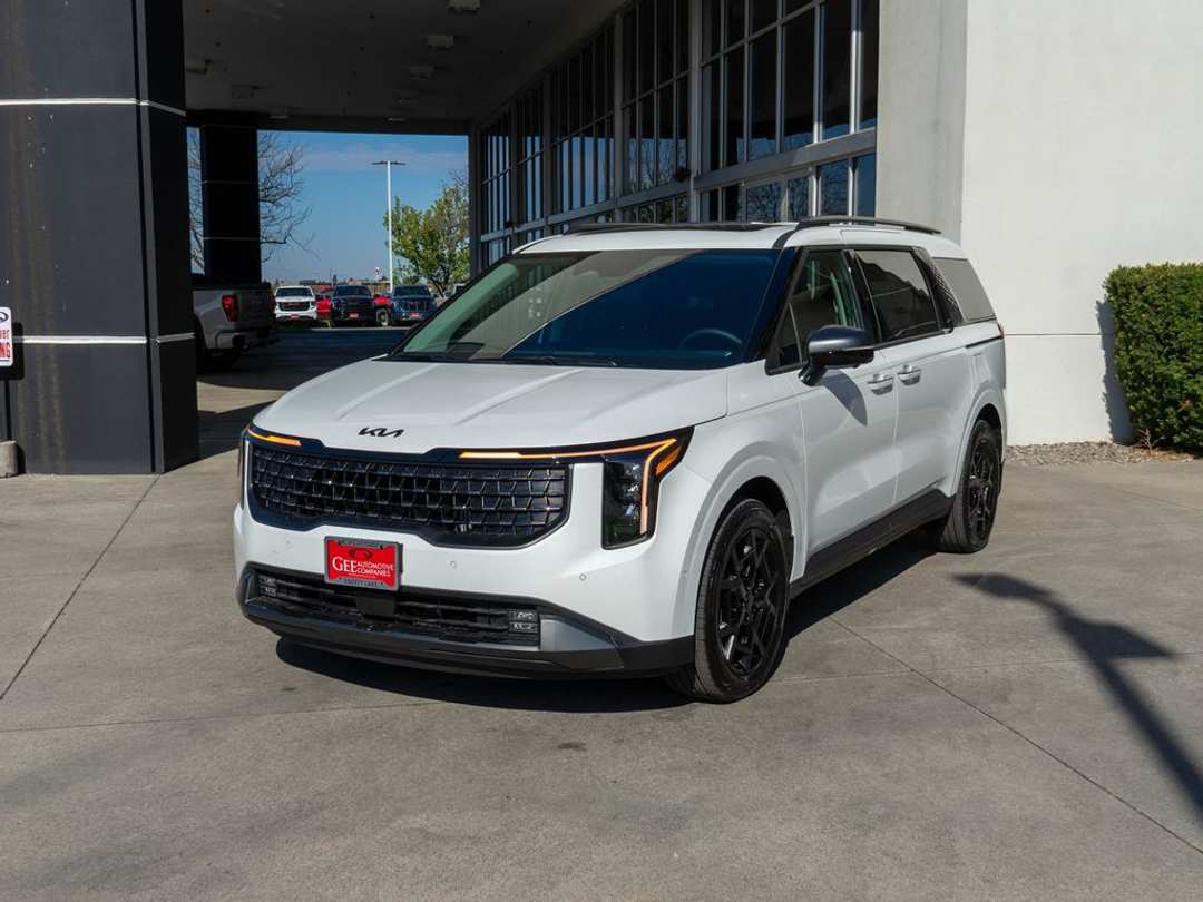 2026 Kia Carnival Hybrid SX - Image 3
