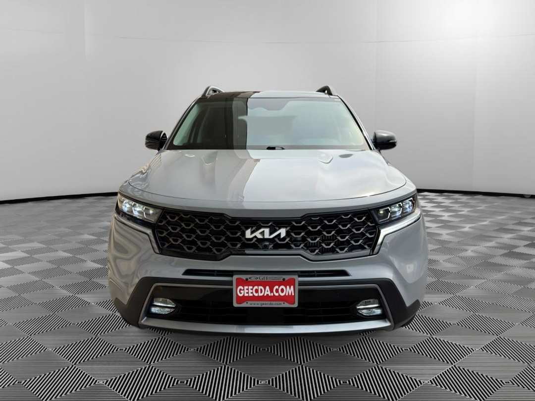 2023 Kia Sorento XLine SX Prestige - Image 3