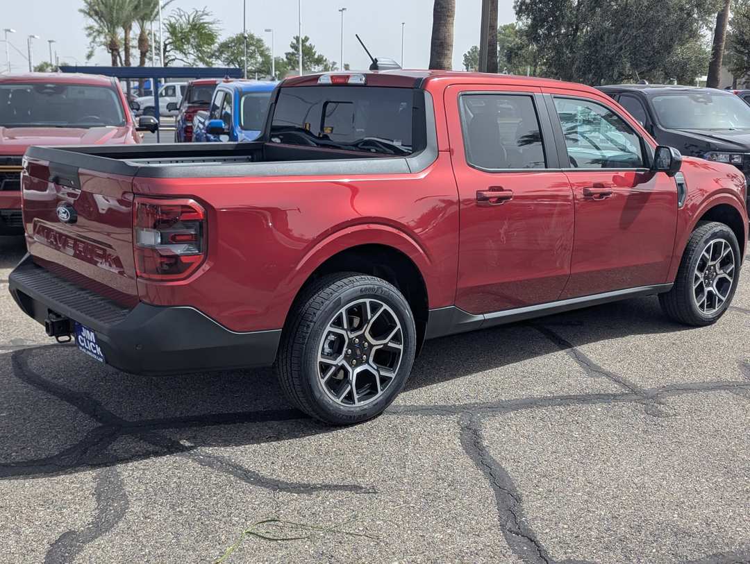 2026 Ford Maverick LARIAT - Image 2