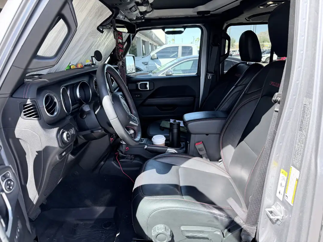 2020 Jeep Gladiator Rubicon - Image 2