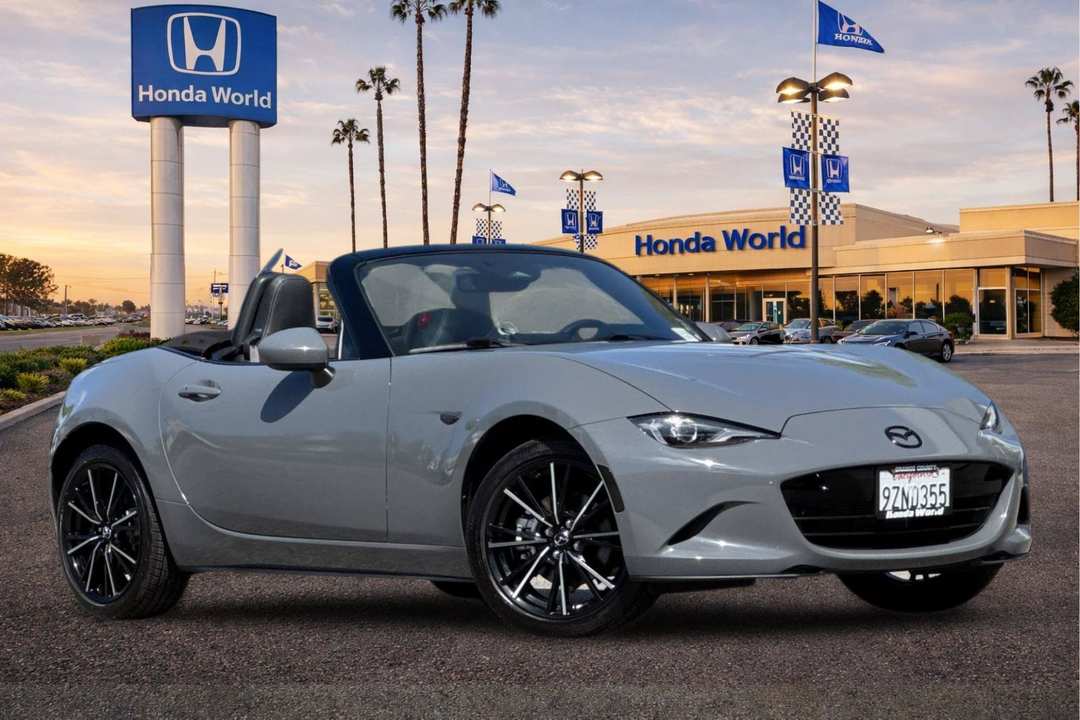 2025 MAZDA Mx-5 Miata Grand Touring - Image 2