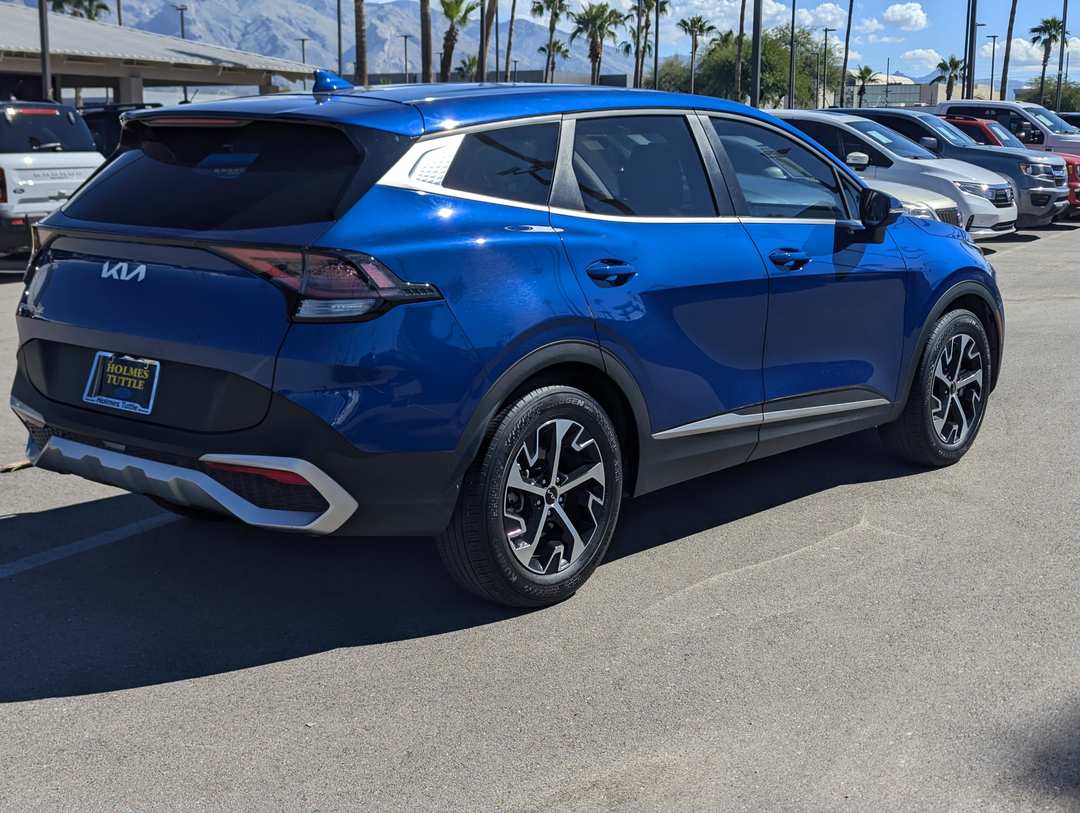 2025 Kia Sportage EX - Image 2
