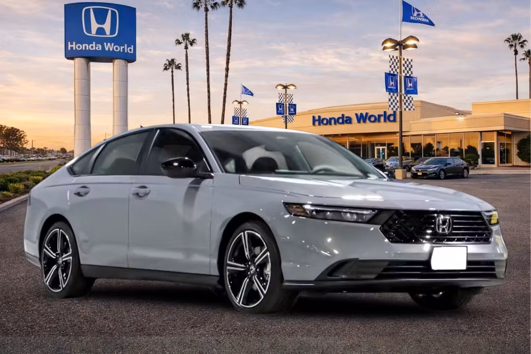 2026 Honda Accord Hybrid Sport - Image 2