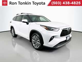 2026 Toyota Highlander Hybrid Platinum