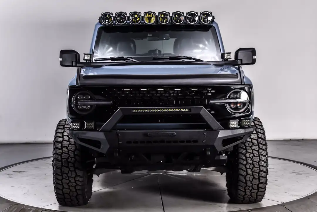 2023 Ford Bronco Wildtrak - Image 2