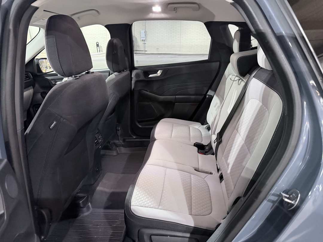 2024 Ford Escape Active - Image 3