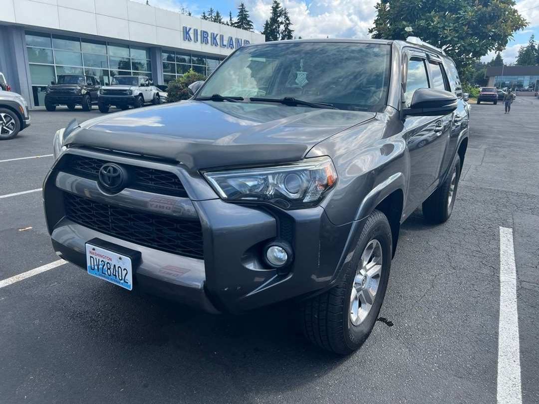 2014 Toyota 4Runner SR5 Premium - Image 3