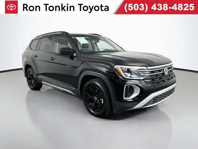 2024 Volkswagen Atlas 2.0T Peak Edition SEL
