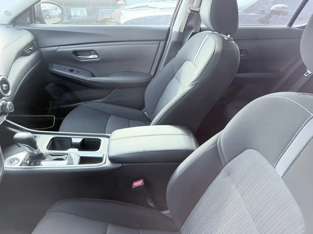 2024 Nissan Sentra SV - Image 2