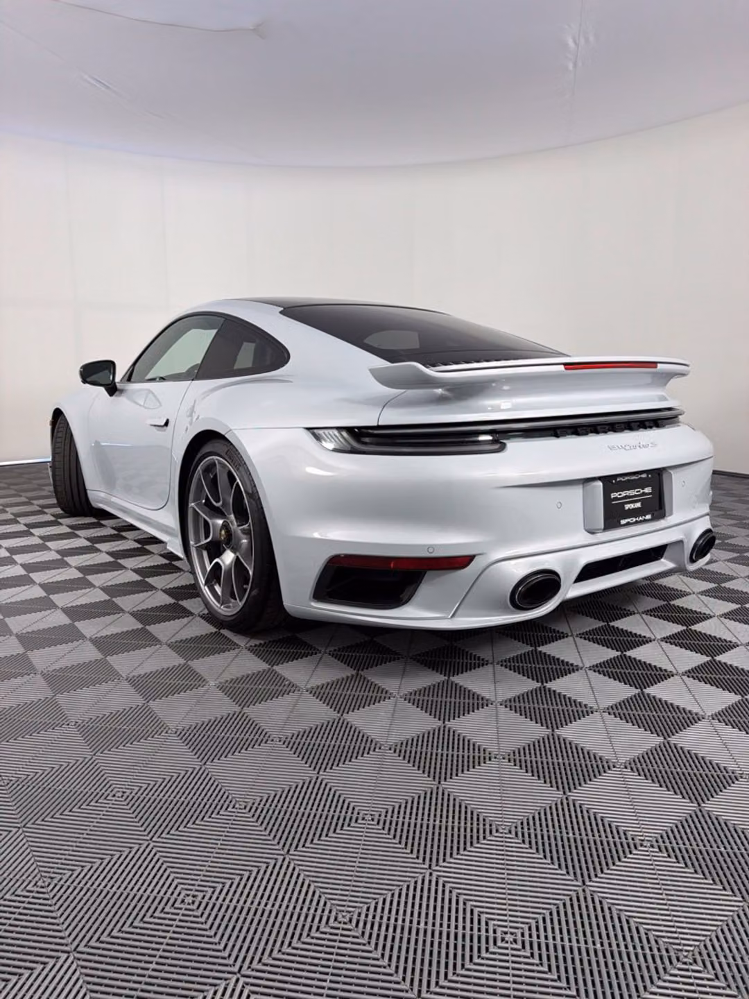 2024 Porsche 911 Turbo S - Image 3