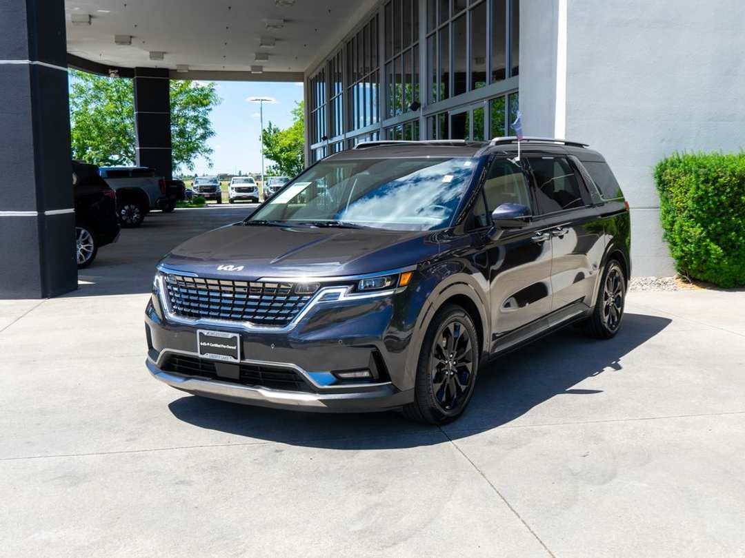2024 Kia Carnival SX Prestige - Image 3
