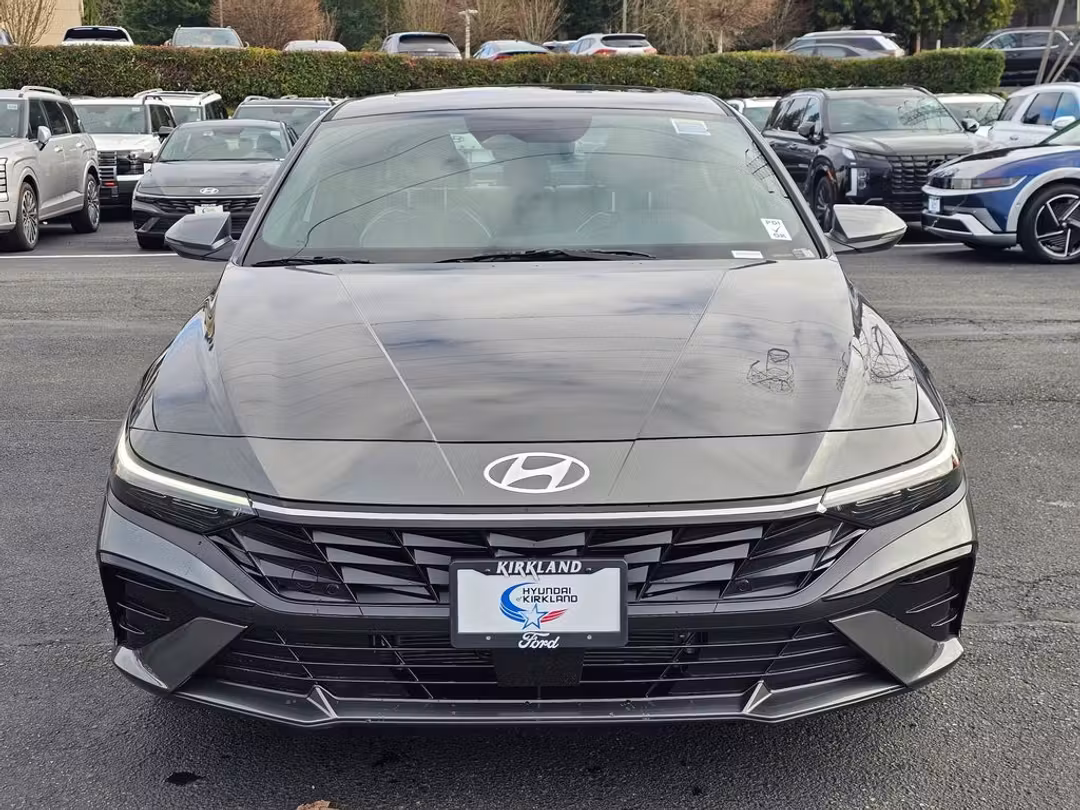 2026 Hyundai Elantra Hybrid Limited - Image 2