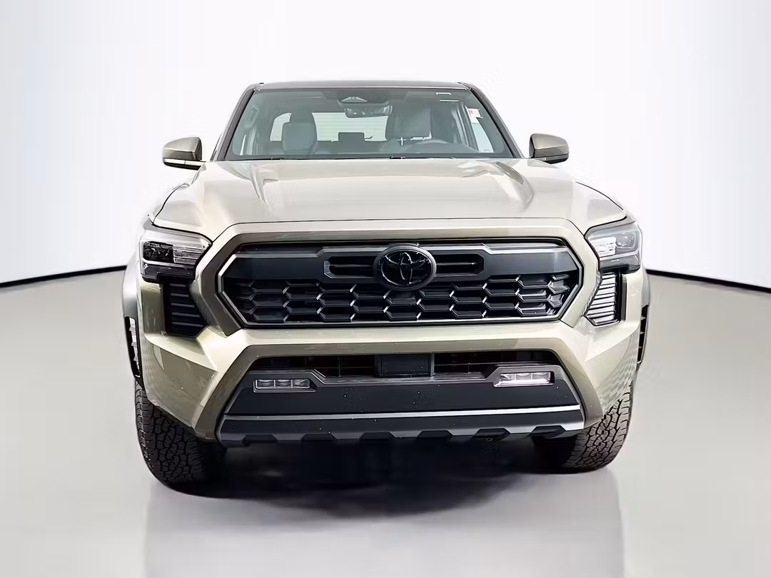 2026 Toyota Tacoma TRD OffRoad - Image 2