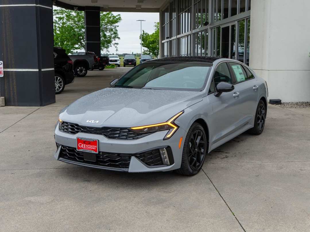 2026 Kia K5 GTLine - Image 3