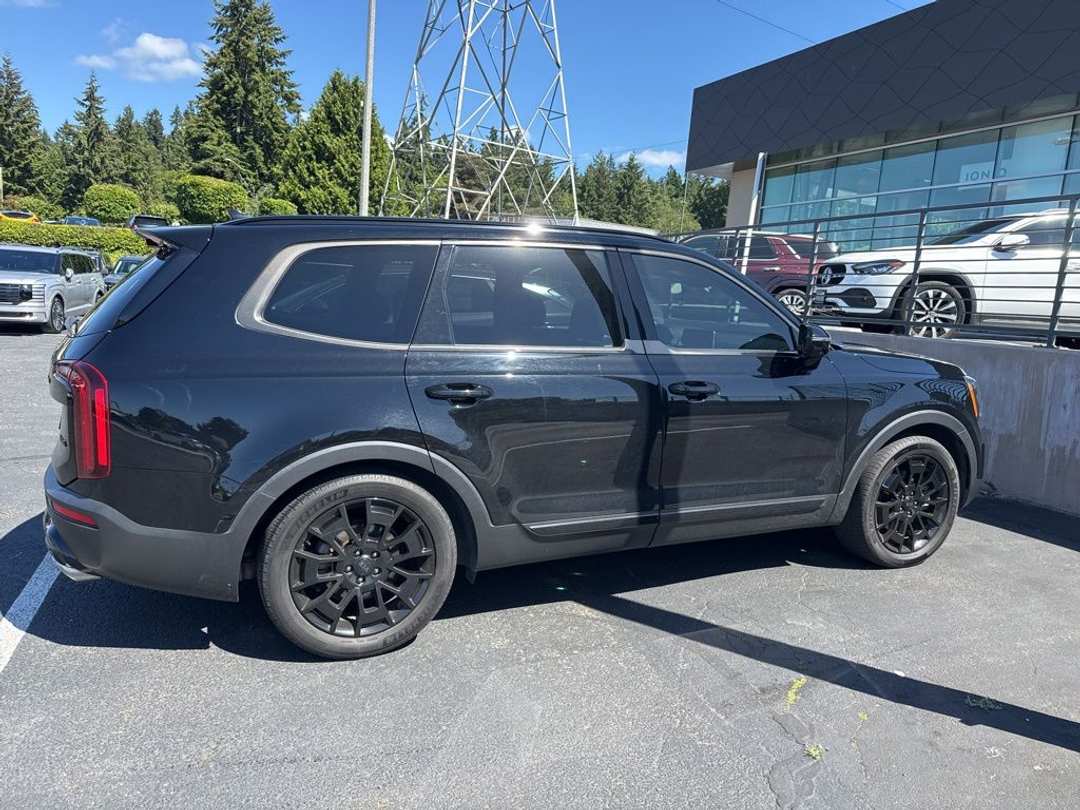 2021 Kia Telluride SX - Image 3
