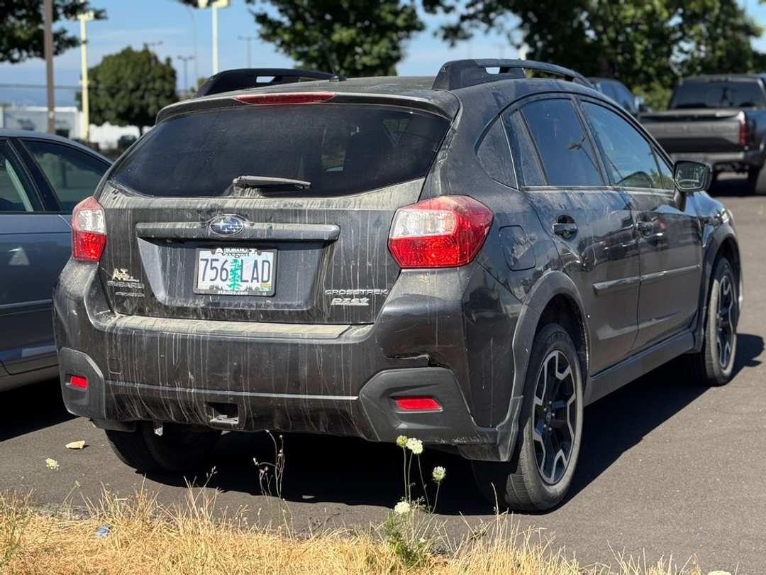 2016 Subaru Crosstrek 2.0i Premium - Image 2