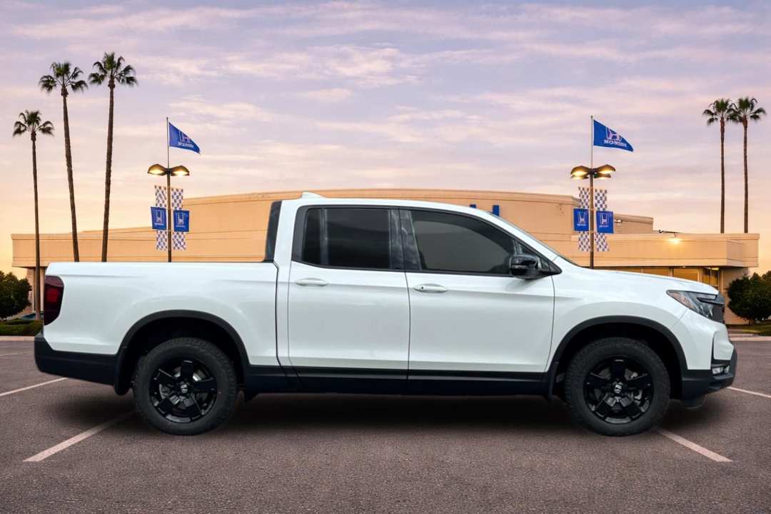 2026 Honda Ridgeline Black Edition - Image 3