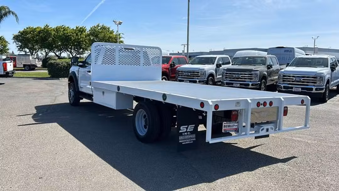 2026 Ford F-550Sd XL - Image 3