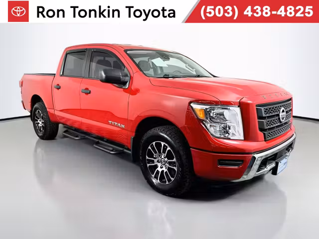 2022 Nissan Titan SV