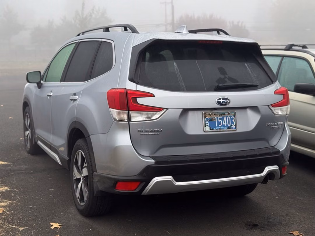 2019 Subaru Forester Touring - Image 2