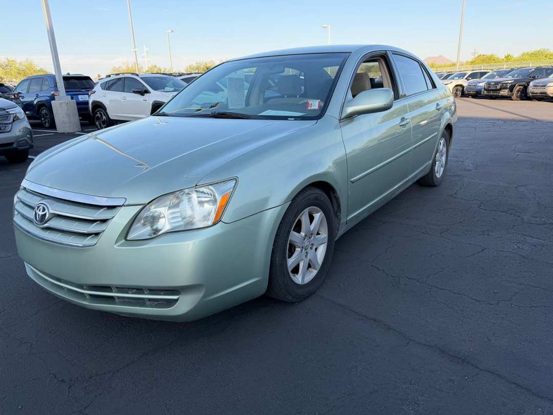 2007 Toyota Avalon XL - Image 3