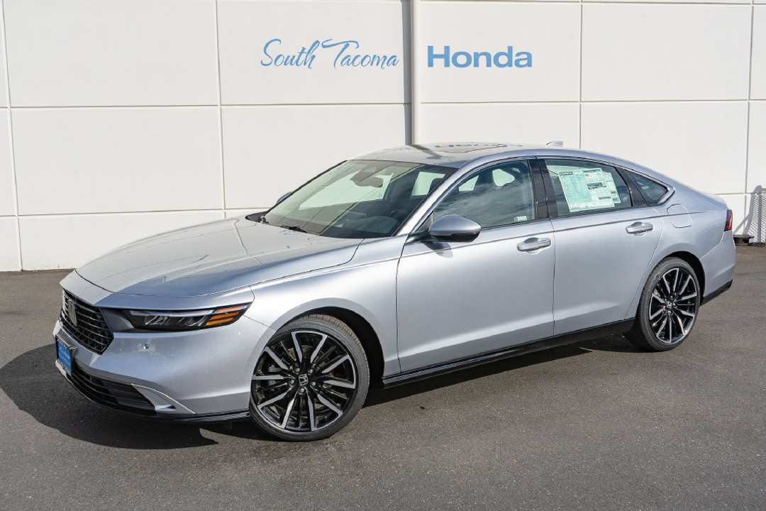 2026 Honda Accord Hybrid Touring - Image 2