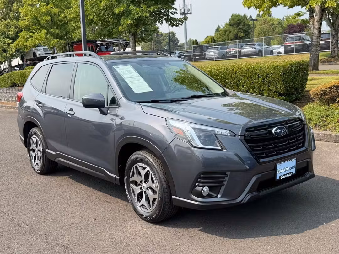 2022 Subaru Forester Premium - Image 2