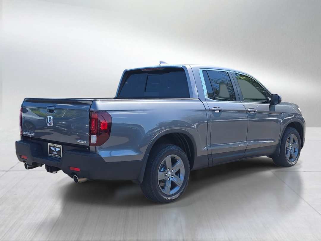 2023 Honda Ridgeline RTL - Image 3