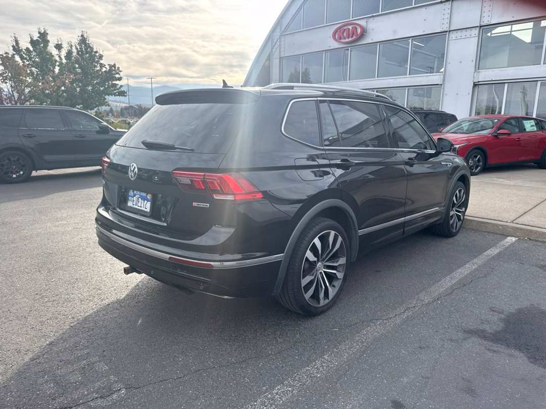 2019 Volkswagen Tiguan - Image 3
