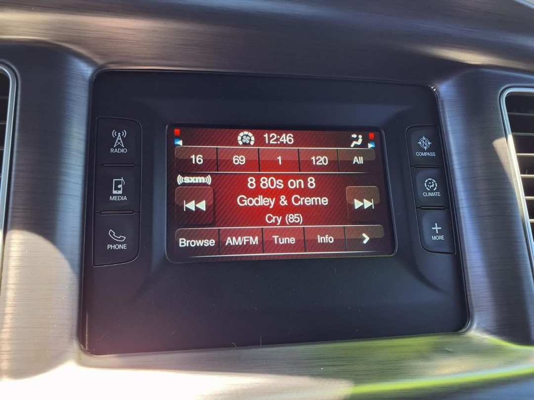 2016 Dodge Charger SE - Image 3