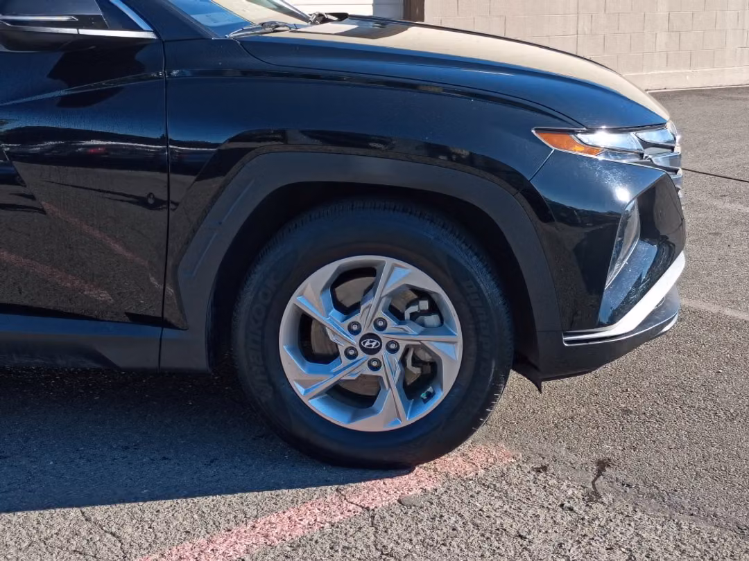 2022 Hyundai Tucson SEL - Image 2