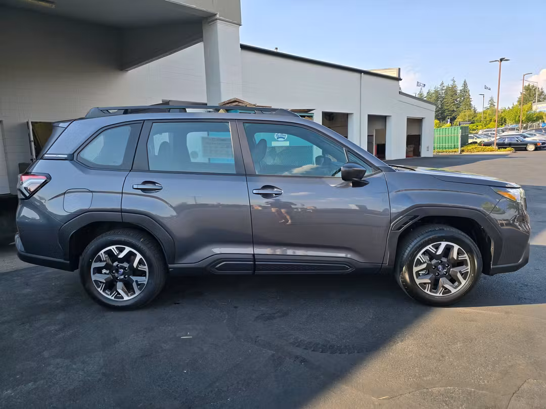 2026 Subaru Forester Base - Image 3