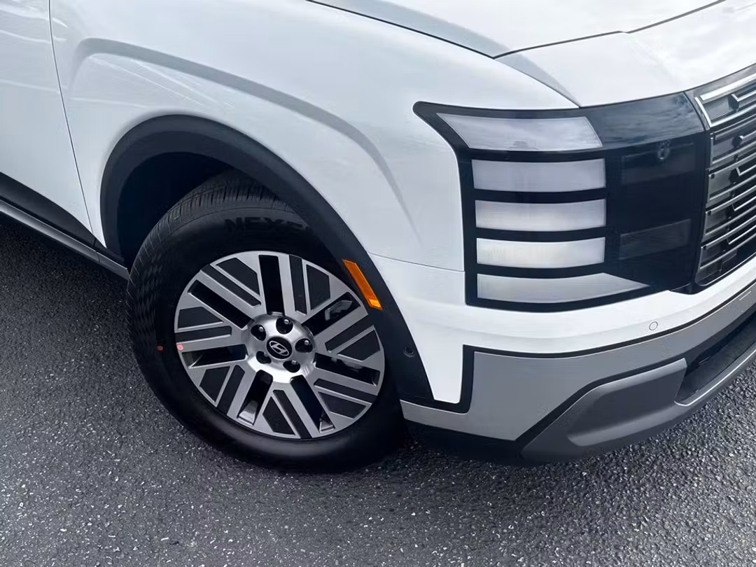 2026 Hyundai Palisade Hybrid SEL Premium - Image 2