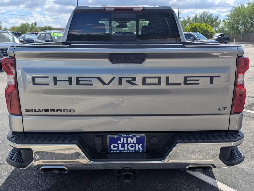 2023 Chevrolet Silverado 1500 LT - Image 3