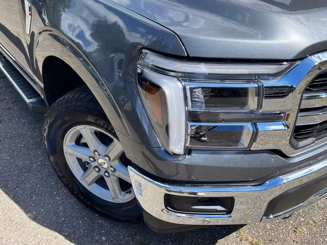 2026 Ford F-150 Lariat - Image 2