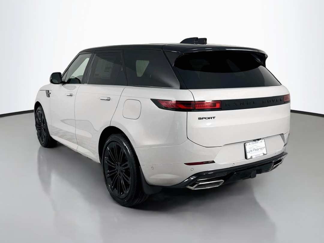 2027 Land Rover Range Rover Sport Plug-In Hybrid Dynamic SE - Image 3