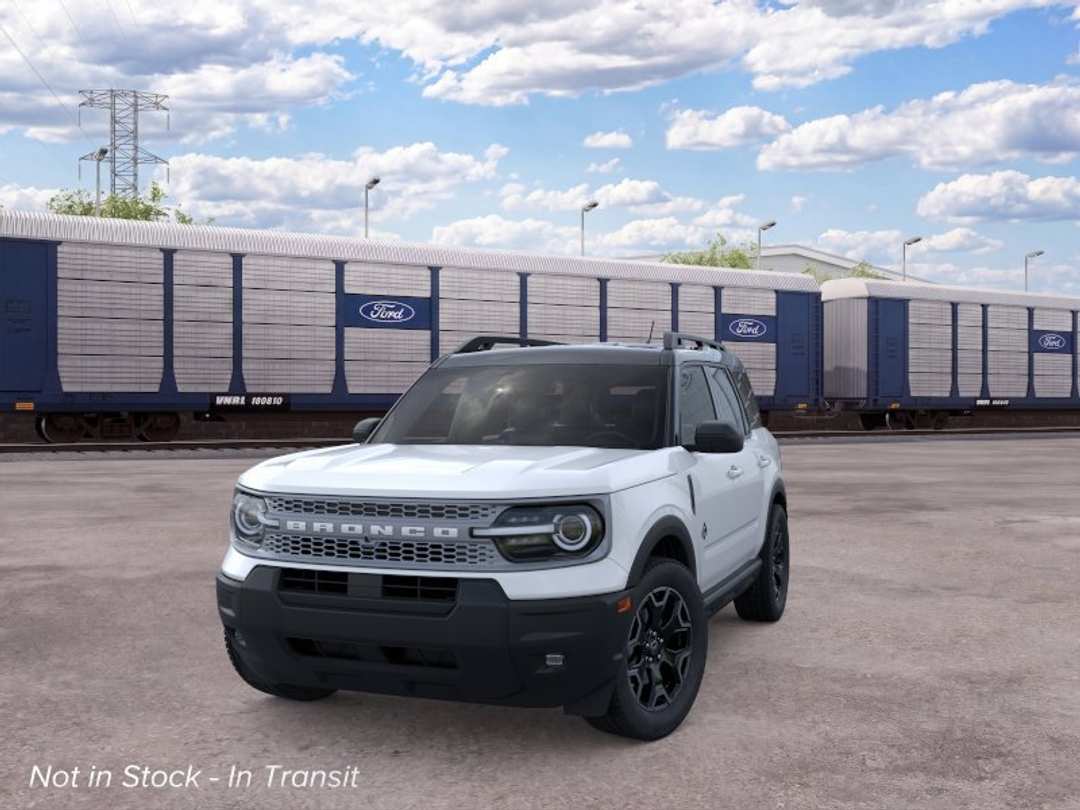 2026 Ford Bronco Sport Outer Banks - Image 2