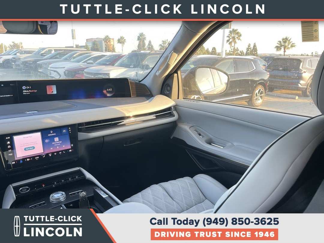 2027 Lincoln Navigator L Black Label - Image 3