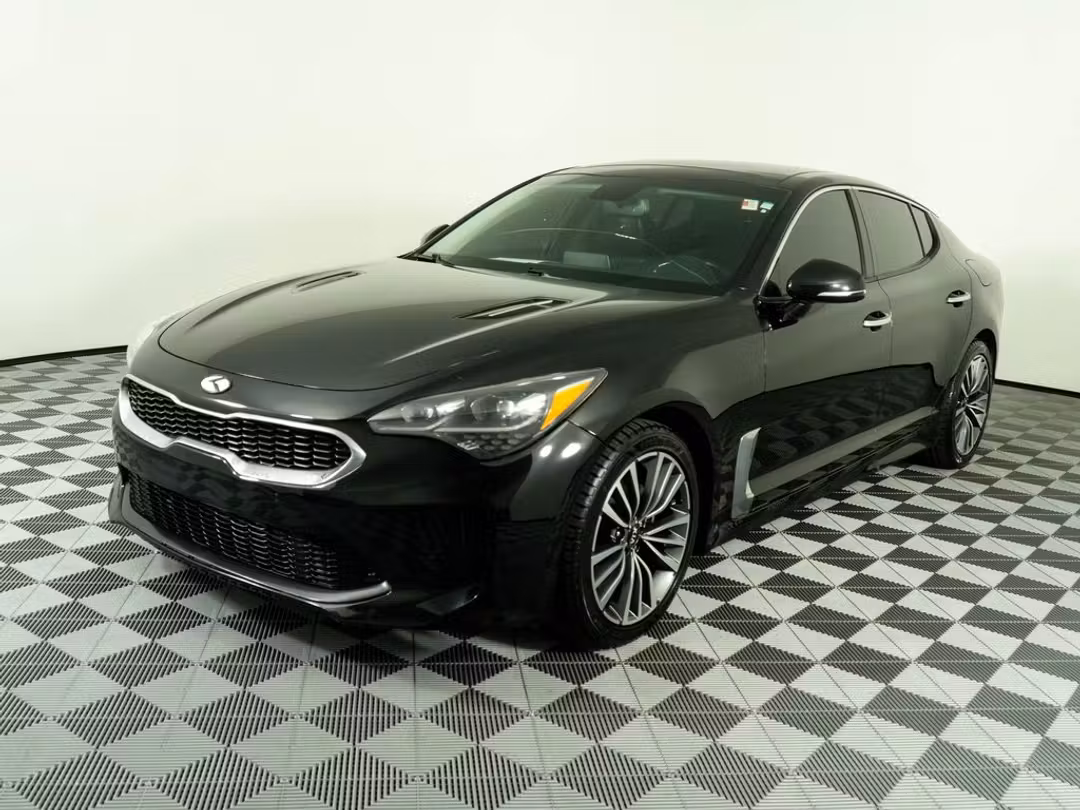 2018 Kia Stinger Premium - Image 3