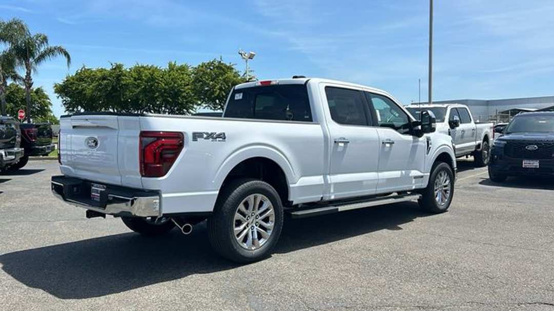 2026 Ford F-150 Lariat - Image 3