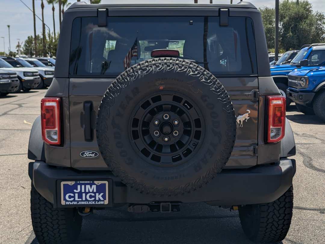 2026 Ford Bronco Base - Image 3