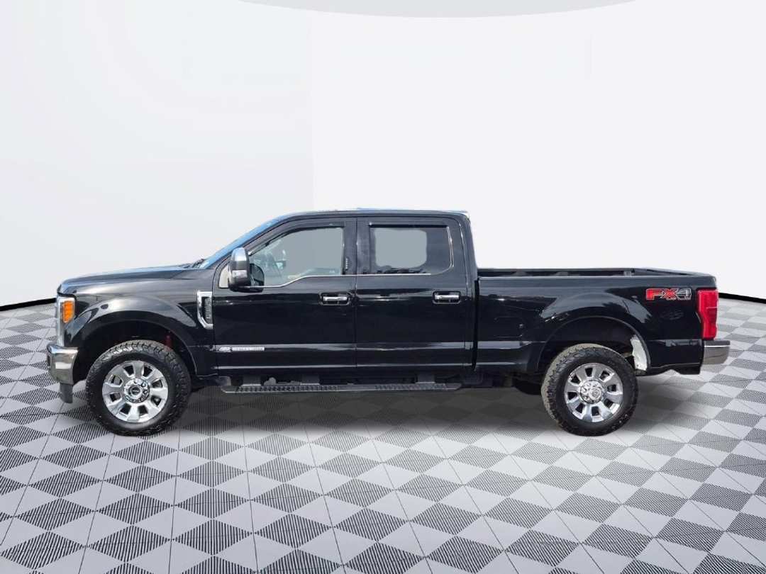 2017 Ford F-350Sd King Ranch - Image 3