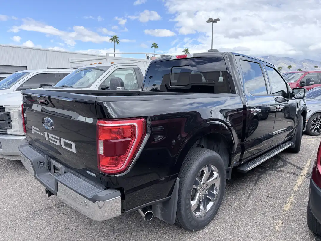 2023 Ford F-150 XLT - Image 3