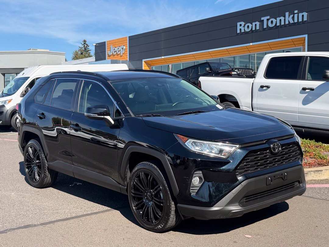 2019 Toyota Rav4 XLE Premium - Image 2