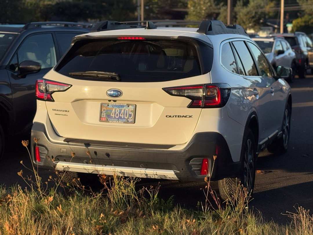 2021 Subaru Outback Limited - Image 2