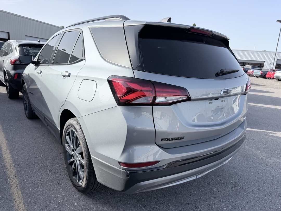 2024 Chevrolet Equinox RS - Image 3
