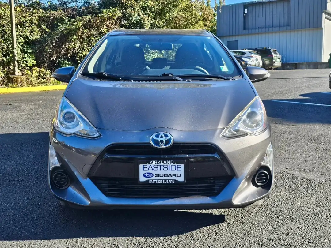 2015 Toyota Prius C Two - Image 2