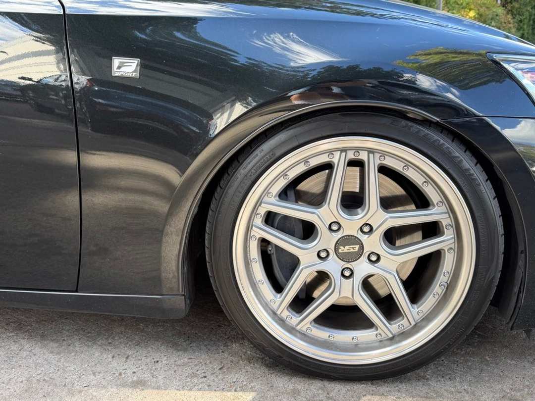 2018 Lexus Is 300 - Image 2